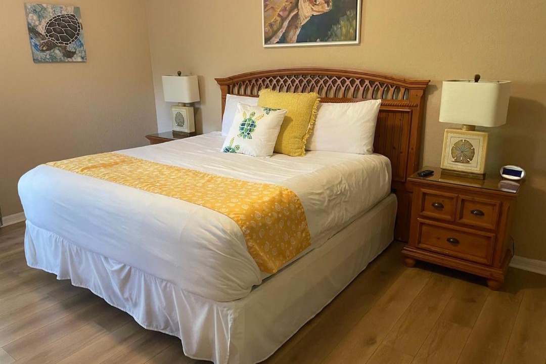 Photo of Bedroom in Bahama Bay