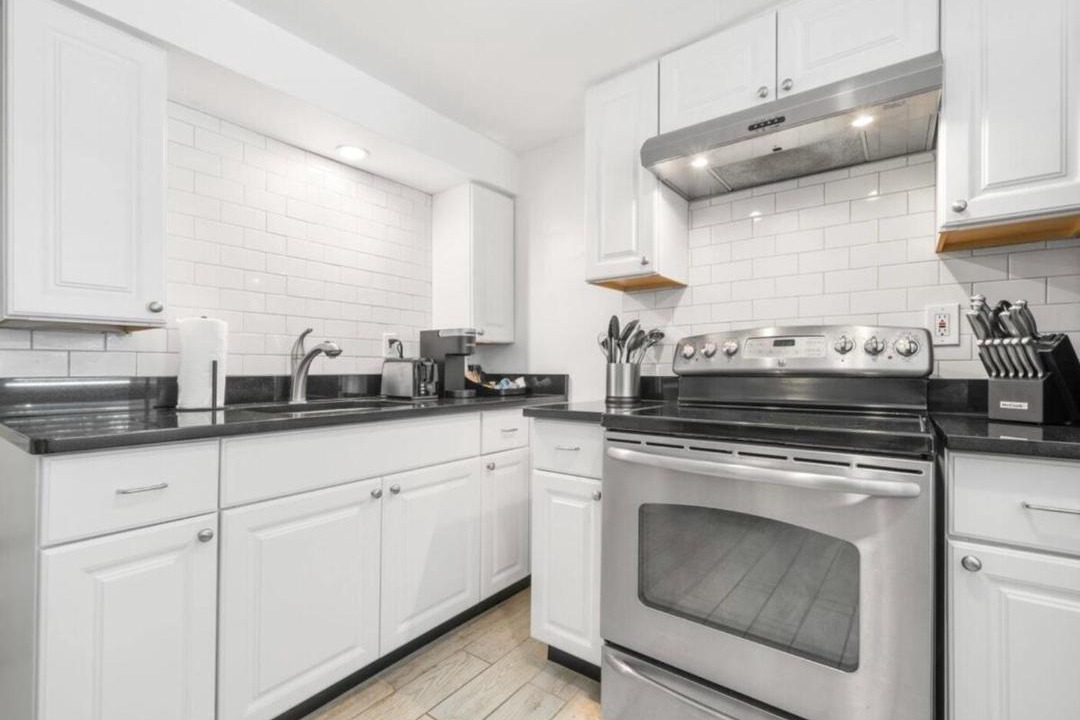 Photo of Kitchen in Historic Hyde Park North