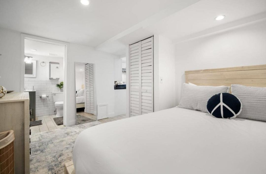 Photo of Bedroom in Historic Hyde Park North