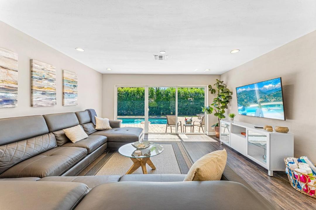 Photo of Livingroom in Lauderdale-by-the-Sea