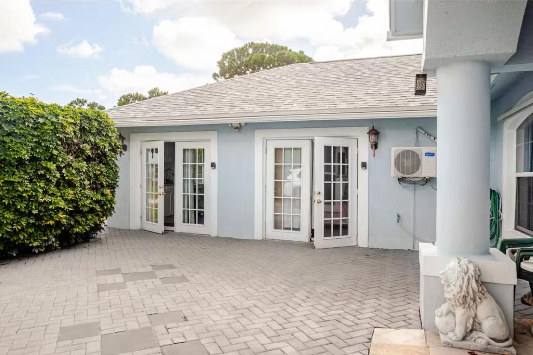 Photo of Others in Florida Ridge