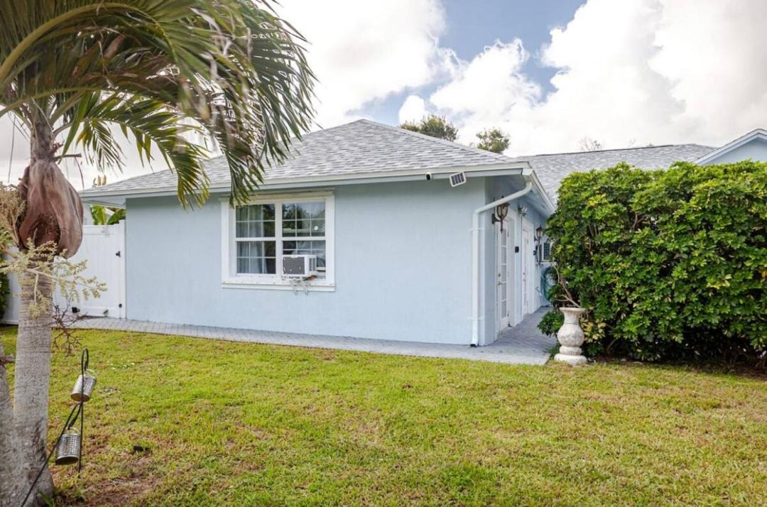 Photo of Others in Florida Ridge
