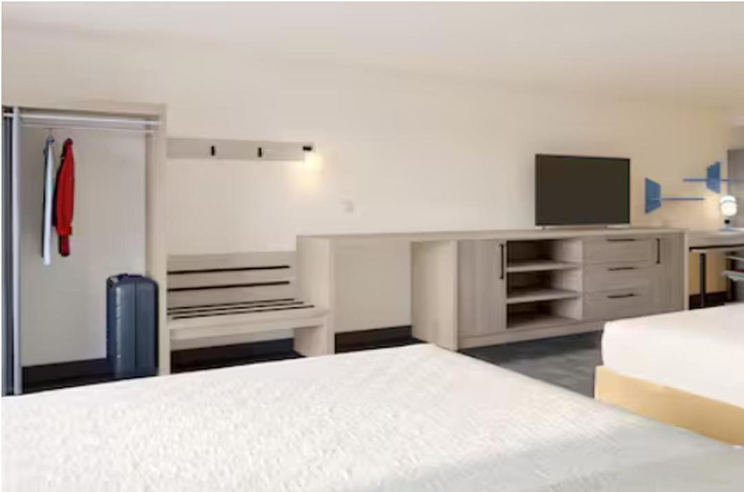 Photo of Bedroom in Weston