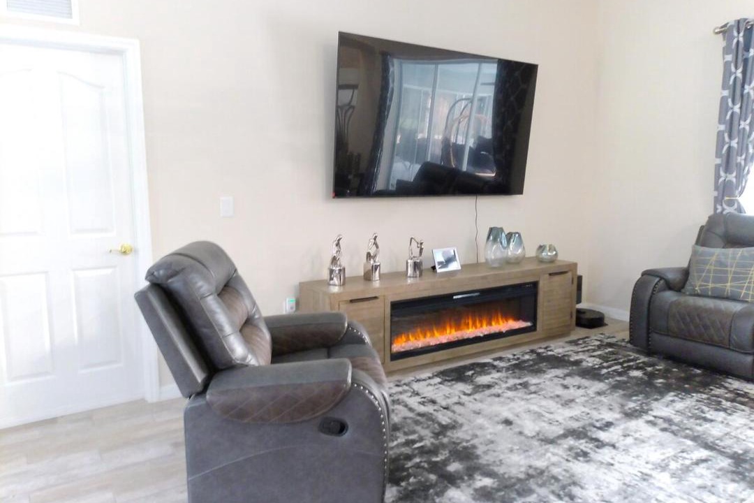 Photo of Livingroom in Sylvan Shores