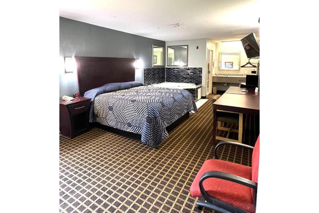 Photo of Bedroom in Sneads
