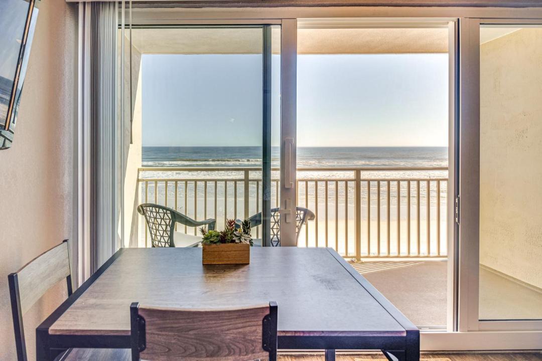 Photo of Patio Balcony in Daytona Beach