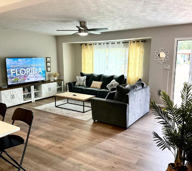 Photo of Livingroom in South Sarasota