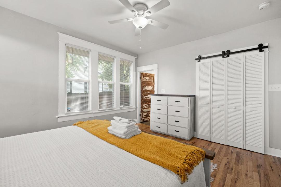 Photo of Bedroom in Dixieland