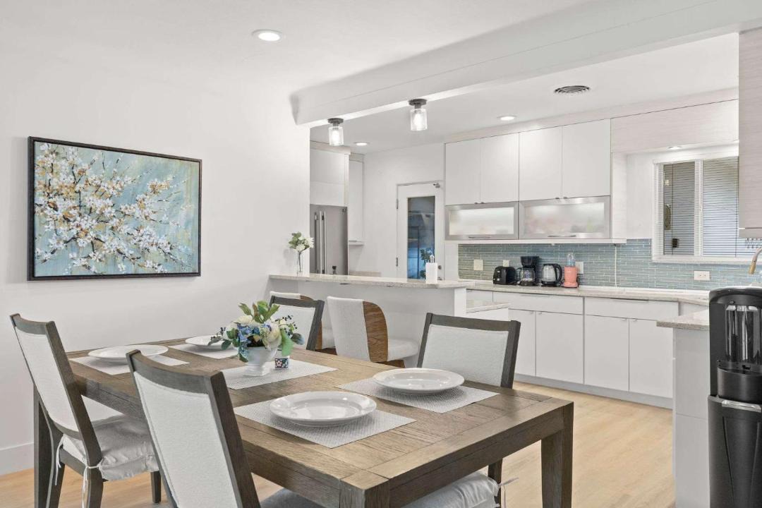 Photo of Kitchen in Snell Isle