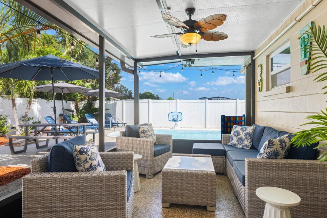 Photo of Patio Balcony in South Pinellas Community Council