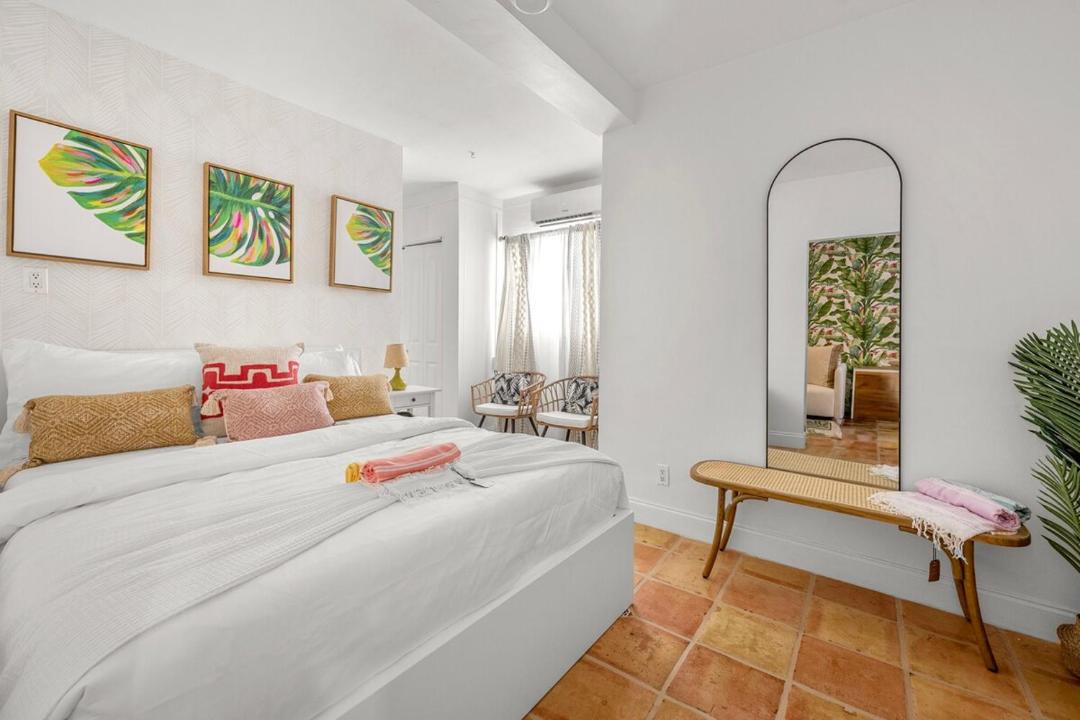 Photo of Bedroom in Flamingo Parks
