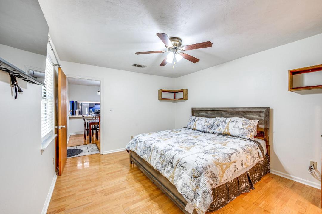Photo of Bedroom in Tallahassee