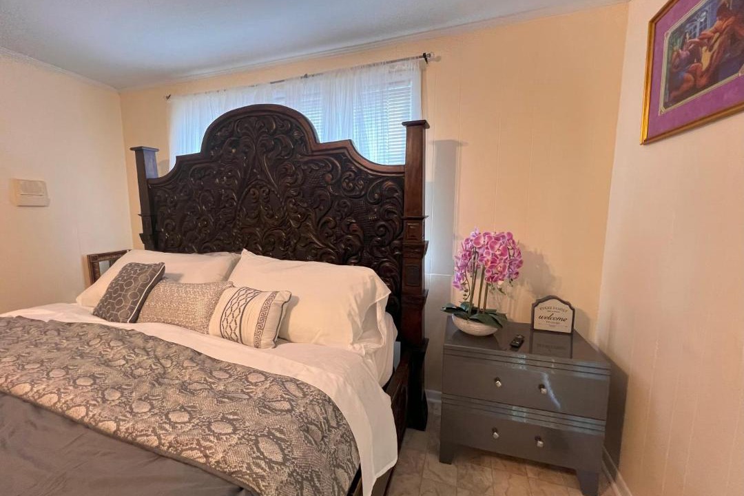 Photo of Bedroom in Tallahassee