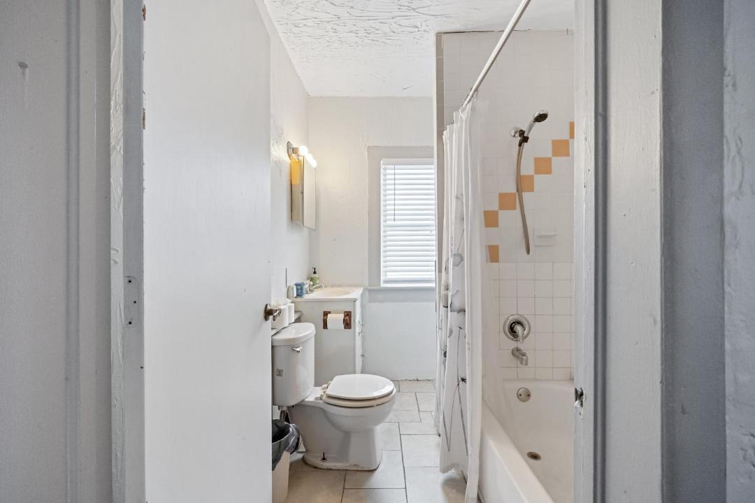 Photo of Bathroom in Tarpon Springs