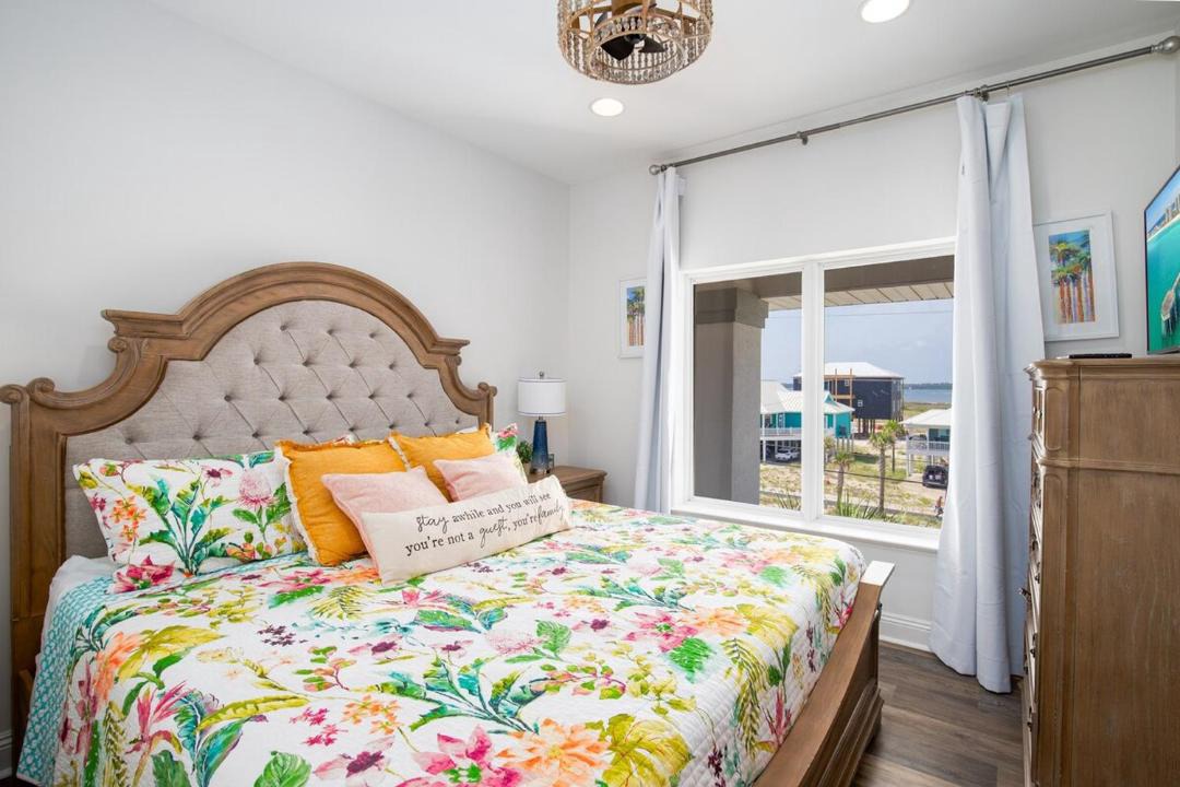 Photo of Bedroom in Navarre Beach