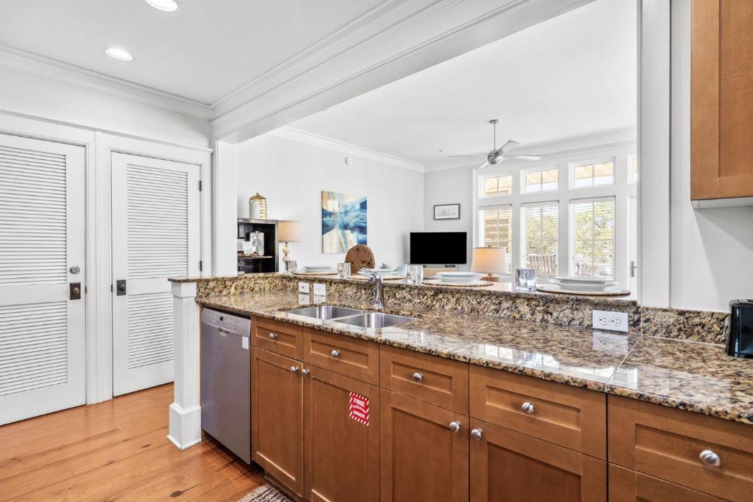 Photo of Kitchen in Beach District