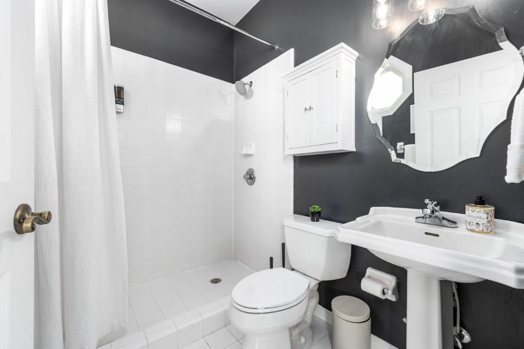Photo of Bathroom in Haile Plantation