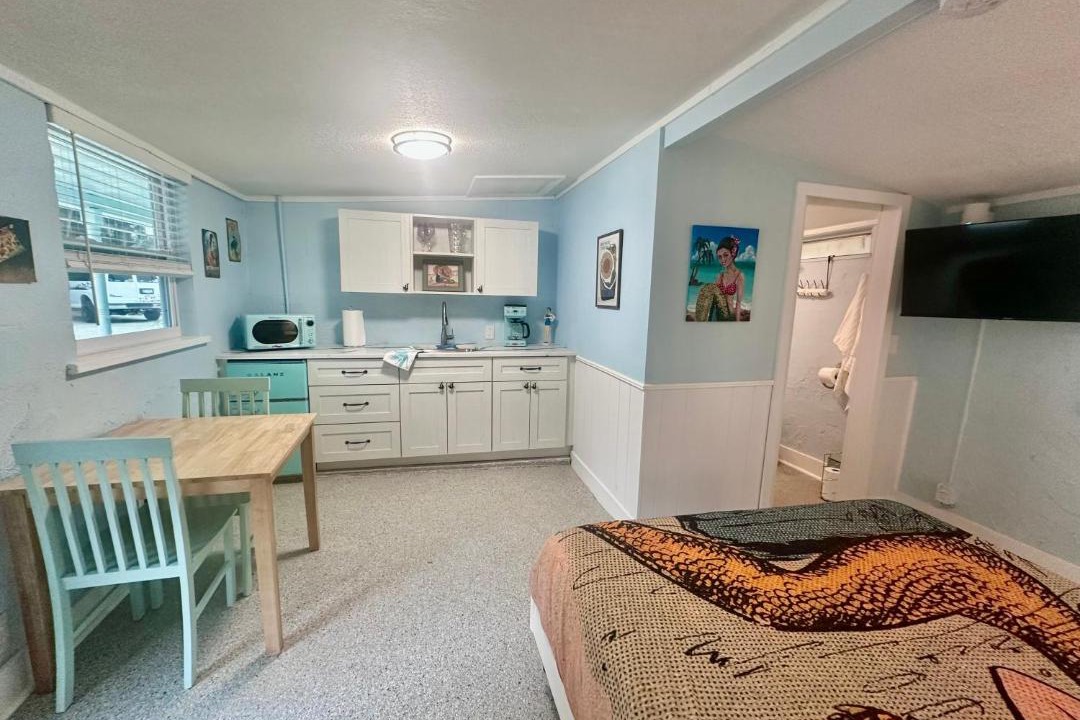 Photo of Bedroom in Weeki Wachee Gardens