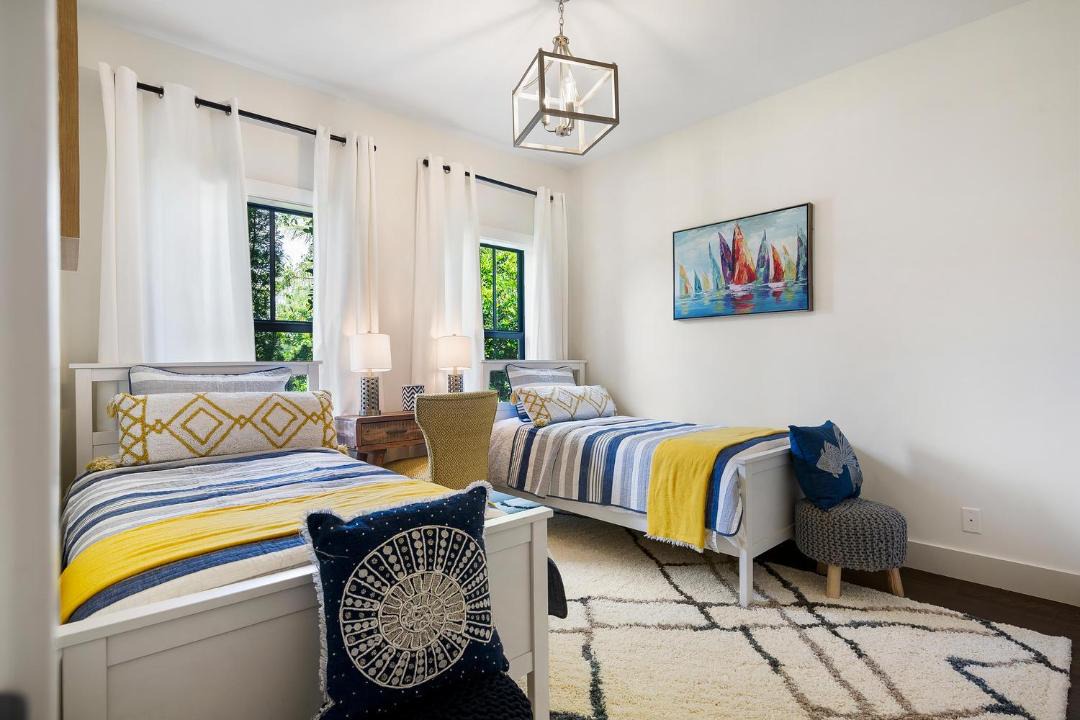 Photo of Bedroom in Old Northwood Historic District