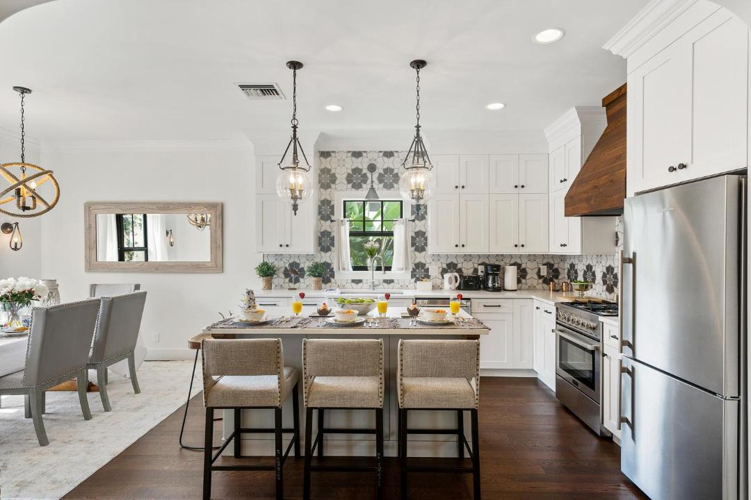 Photo of Kitchen in Old Northwood Historic District