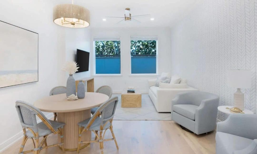 Photo of Livingroom in Palm Beach