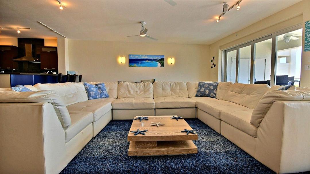 Photo of Livingroom in Rock Harbor