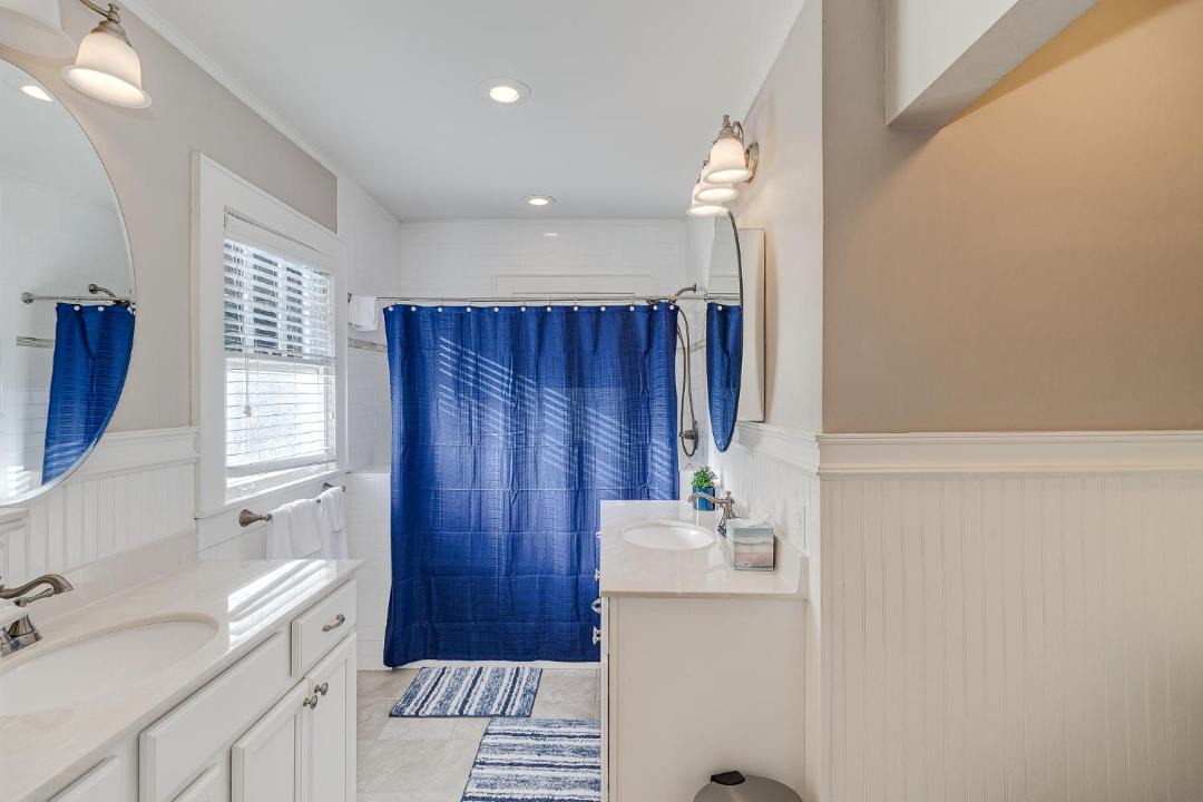 Photo of Bathroom in Lakeland