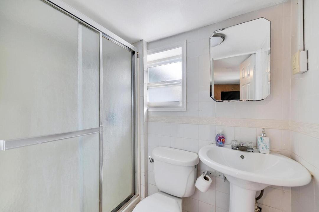 Photo of Bathroom in Temple Crest