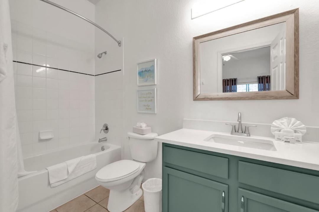 Photo of Bathroom in Bahama Bay