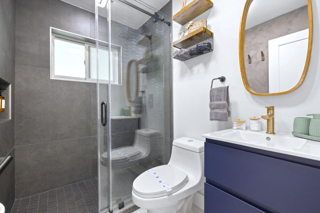 Photo of Bathroom in Coral Terrace