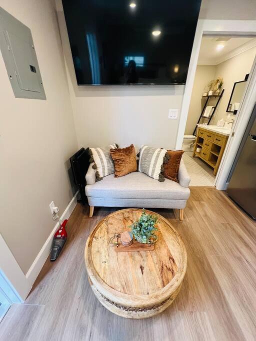 Photo of Livingroom in Stuart
