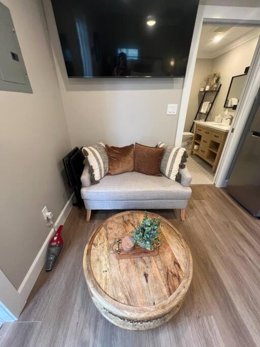 Photo of Livingroom in Stuart