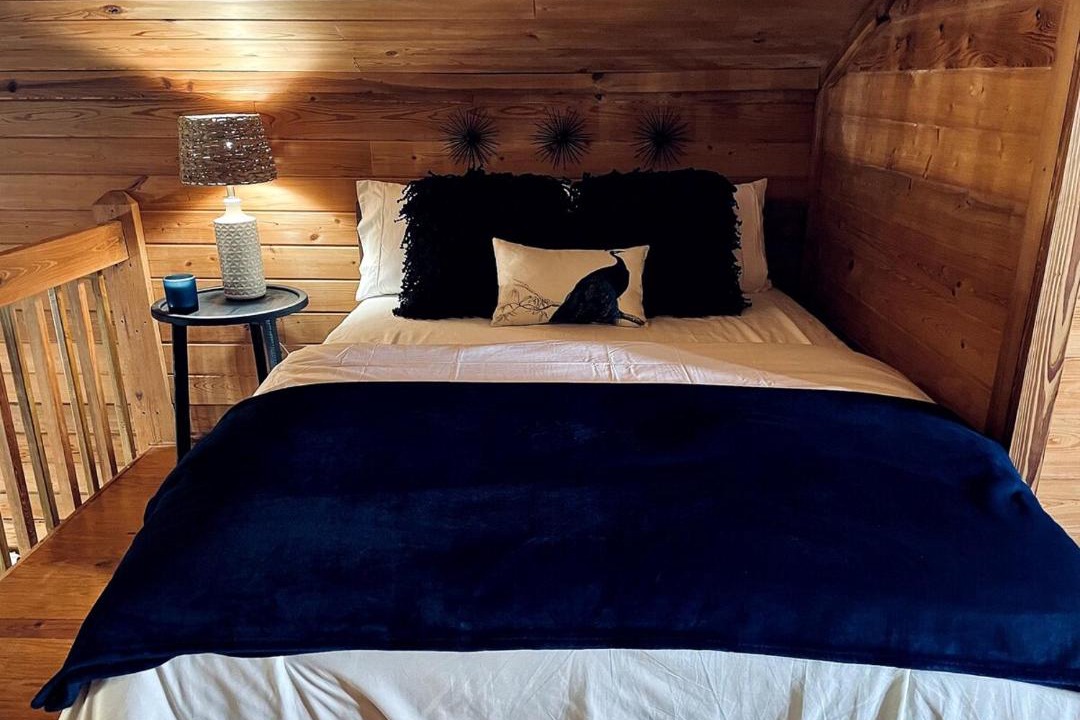 Photo of Bedroom in Okeechobee