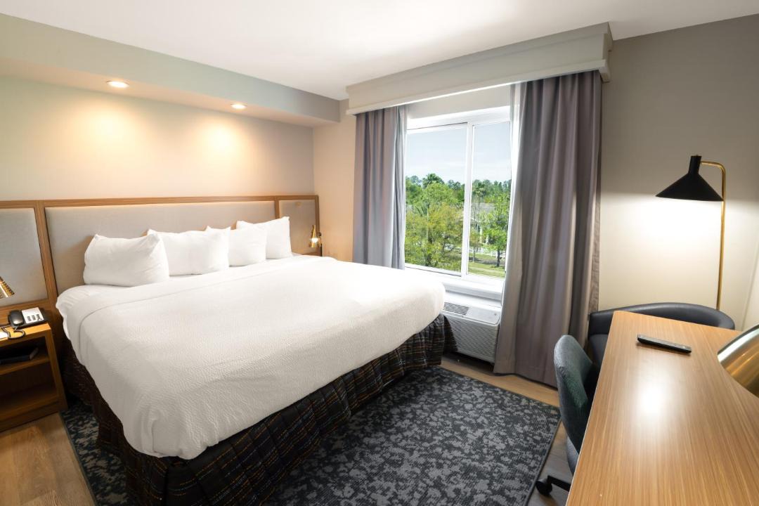 Photo of Bedroom in Southpoint