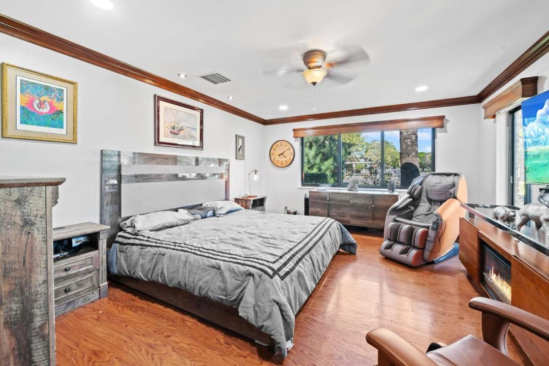 Photo of Bedroom in Survey Creek