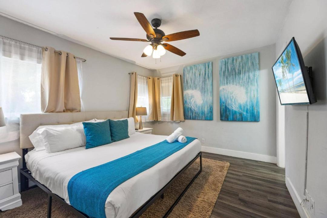 Photo of Bedroom in South Lake
