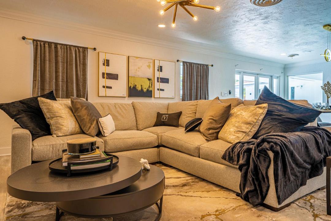 Photo of Livingroom in Pembroke Pines