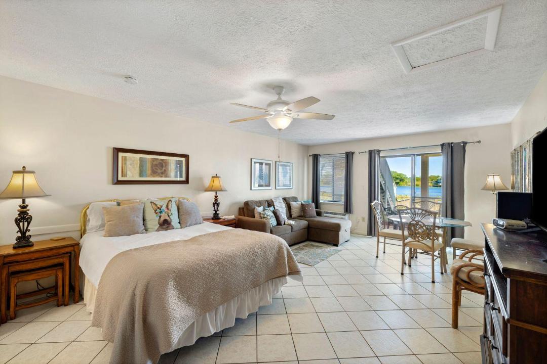 Photo of Bedroom in El Centro Beach