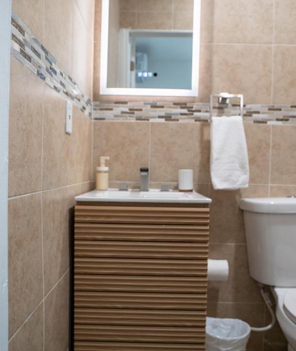 Photo of Bathroom in Allapattah