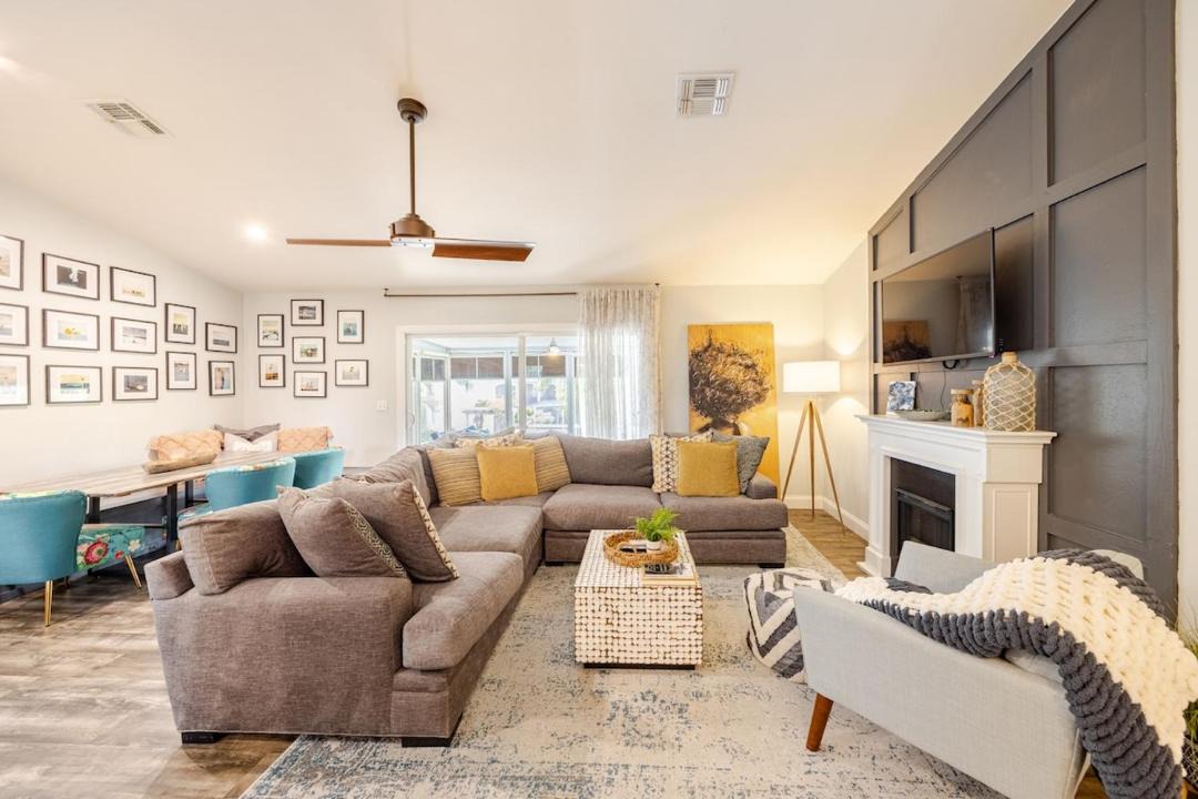 Photo of Livingroom in East Naples