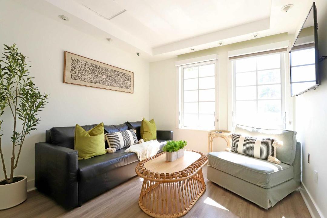 Photo of Livingroom in South Pointe