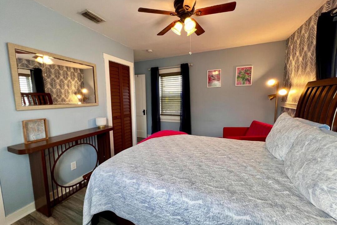 Photo of Bedroom in Mango Groves