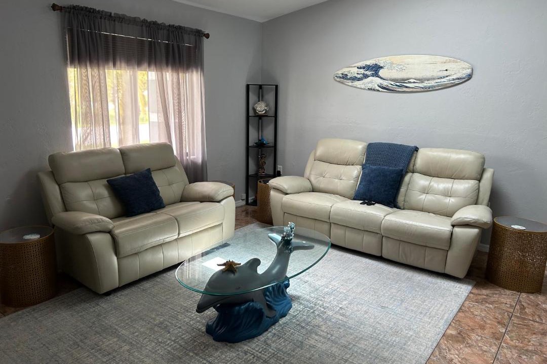 Photo of Livingroom in Harbor Point