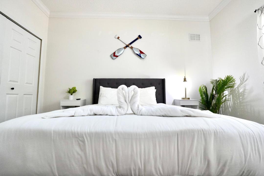 Photo of Bedroom in Crescent Beach