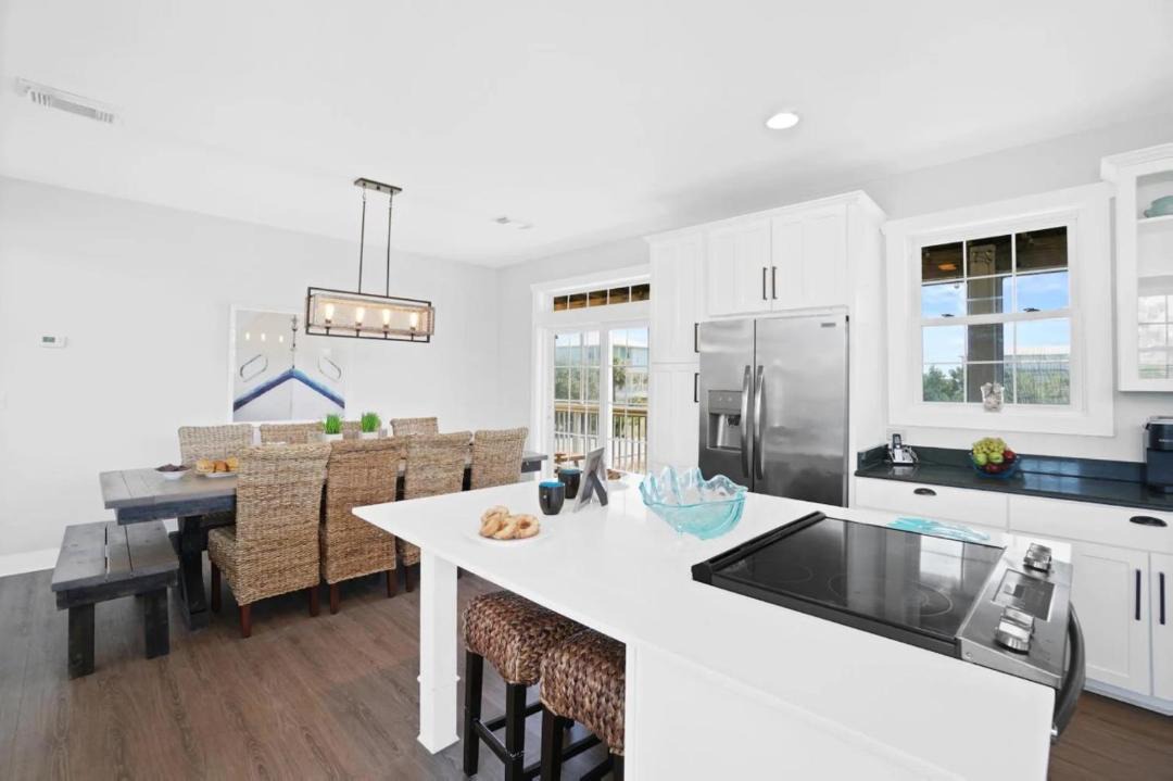 Photo of Kitchen in Seagrass