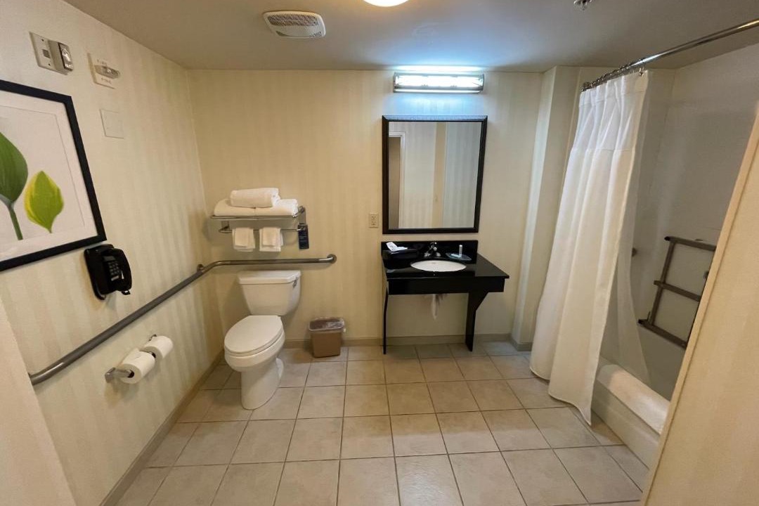 Photo of Bathroom in June Park