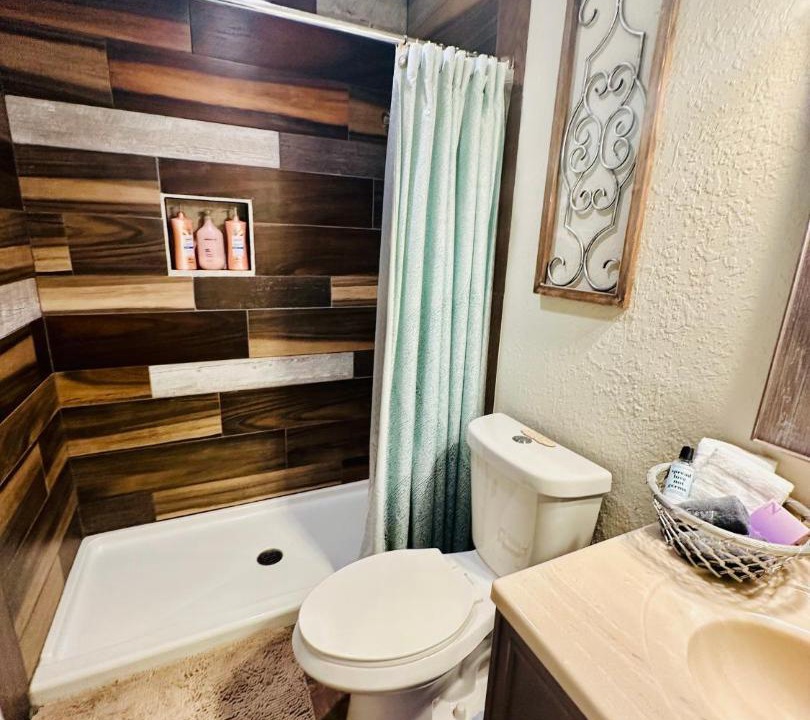 Photo of Bathroom in Lutz