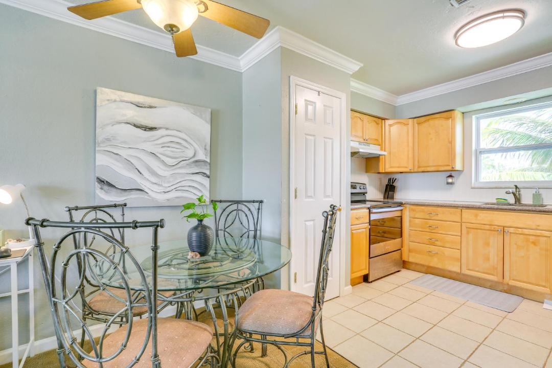 Photo of Kitchen in Mid Island