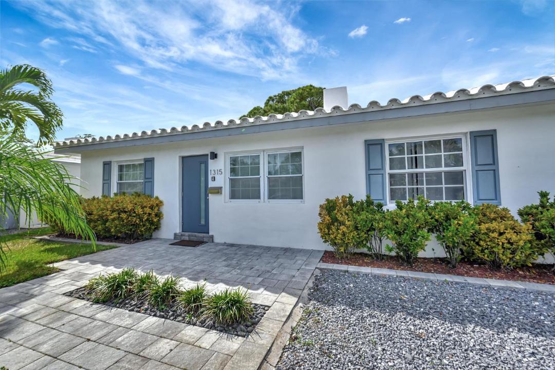 Photo of Others in Poinsettia Heights