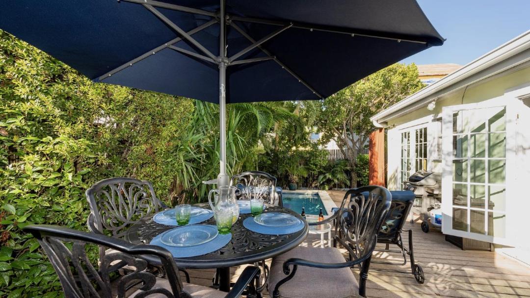 Photo of Patio Balcony in Uptown - Upper Duval